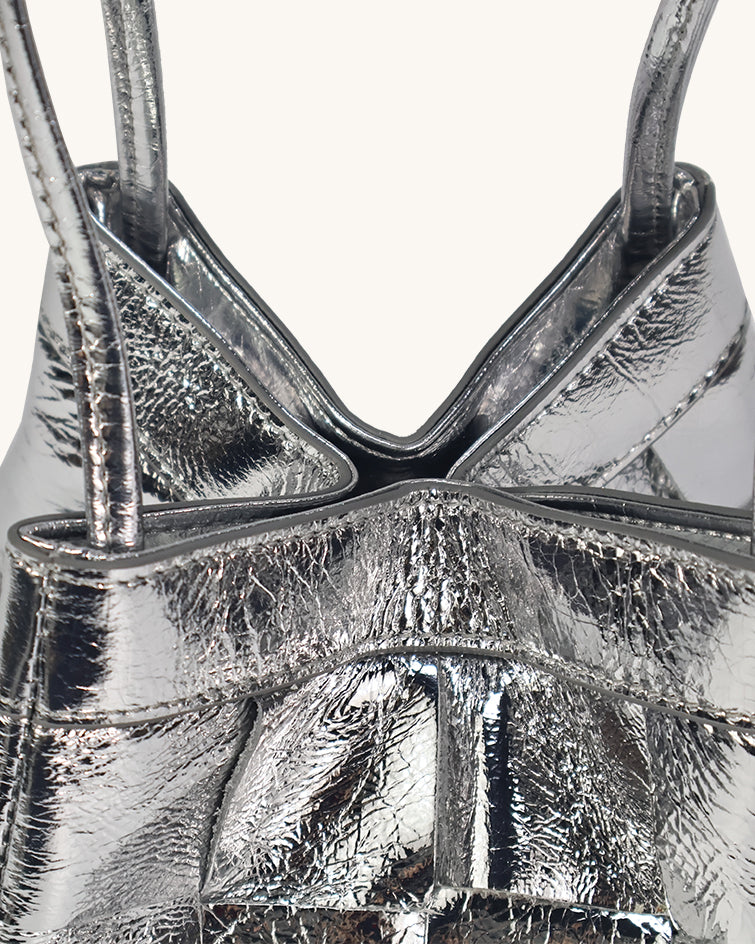 L-0011 Woven Leather Tote Bag Timeless Elegance in Versatile Hues