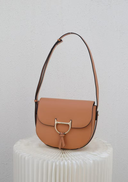 Stylish Tan Leather Saddle Bag RM0002