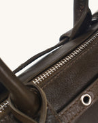 L-0005 Vintage Inspired Leather Barrel Bag Timeless Style for Every Occasion