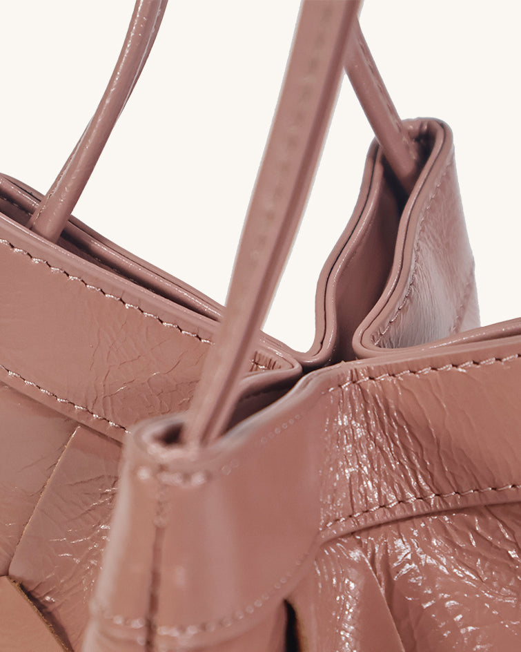 L-0011 Woven Leather Tote Bag Timeless Elegance in Versatile Hues
