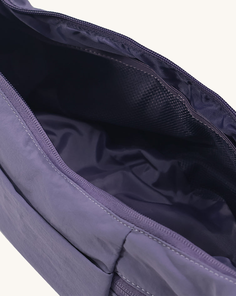 L-0020 Lightweight Nylon Crossbody Bag  Effortless Style